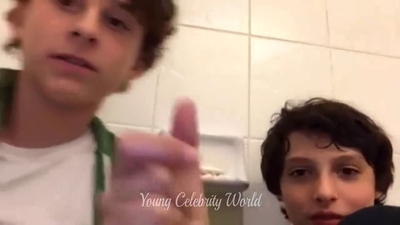 2016_-_Periscope_Livestream_mp40470.jpg