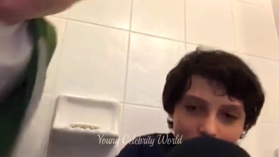 2016_-_Periscope_Livestream_mp40480.jpg