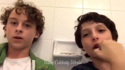 2016_-_Periscope_Livestream_mp40486.jpg