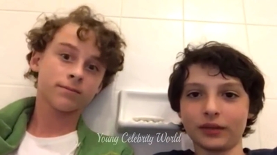 2016_-_Periscope_Livestream_mp40521.jpg
