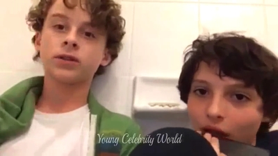2016_-_Periscope_Livestream_mp40580.jpg