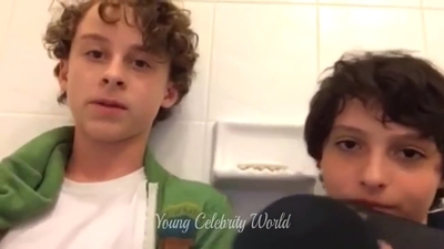 2016_-_Periscope_Livestream_mp40581.jpg
