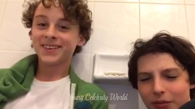 2016_-_Periscope_Livestream_mp40635.jpg