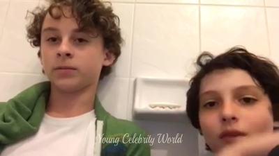 2016_-_Periscope_Livestream_mp40655.jpg