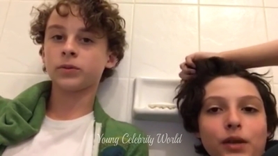 2016_-_Periscope_Livestream_mp40671.jpg