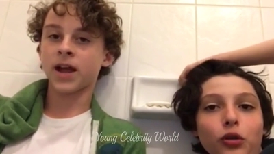 2016_-_Periscope_Livestream_mp40672.jpg