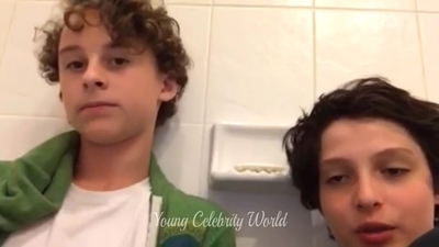 2016_-_Periscope_Livestream_mp40684.jpg