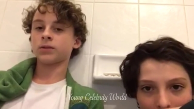 2016_-_Periscope_Livestream_mp40690.jpg