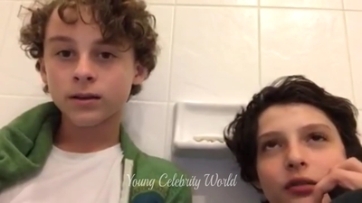 2016_-_Periscope_Livestream_mp40709.jpg