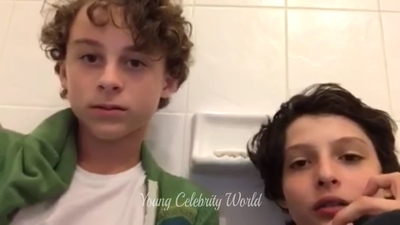 2016_-_Periscope_Livestream_mp40710.jpg