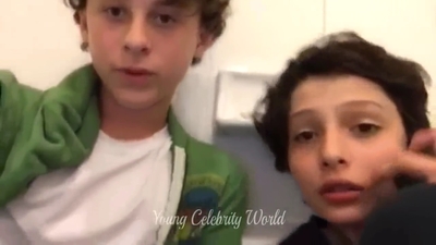 2016_-_Periscope_Livestream_mp40711.jpg