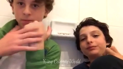 2016_-_Periscope_Livestream_mp40729.jpg