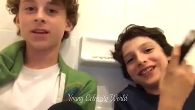 2016_-_Periscope_Livestream_mp40777.jpg