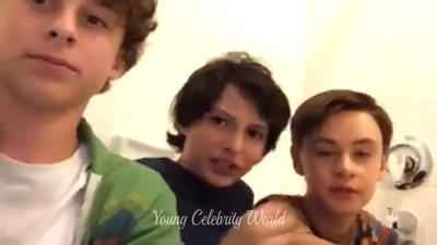 2016_-_Periscope_Livestream_mp40963.jpg