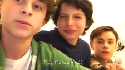2016_-_Periscope_Livestream_mp40990.jpg