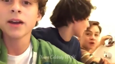 2016_-_Periscope_Livestream_mp40992.jpg