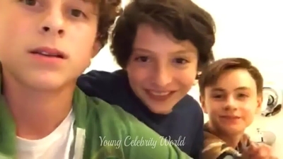 2016_-_Periscope_Livestream_mp40996.jpg
