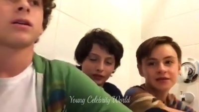 2016_-_Periscope_Livestream_mp41028.jpg