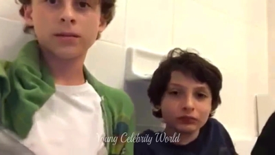 2016_-_Periscope_Livestream_mp41053.jpg
