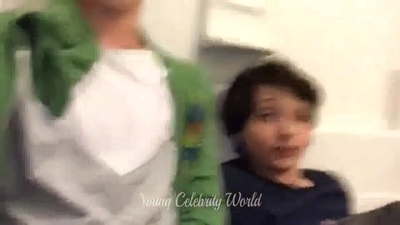 2016_-_Periscope_Livestream_mp41065.jpg