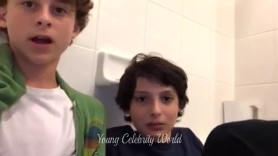2016_-_Periscope_Livestream_mp41077.jpg