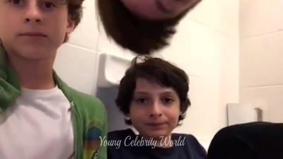 2016_-_Periscope_Livestream_mp41078.jpg