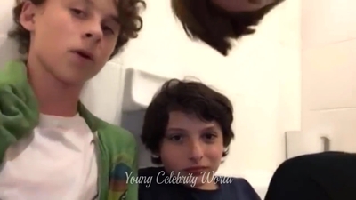 2016_-_Periscope_Livestream_mp41086.jpg