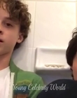 2016_-_Periscope_Livestream_mp40583.jpg