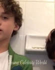 2016_-_Periscope_Livestream_mp40670.jpg