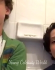 2016_-_Periscope_Livestream_mp40742.jpg