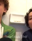 2016_-_Periscope_Livestream_mp40778.jpg
