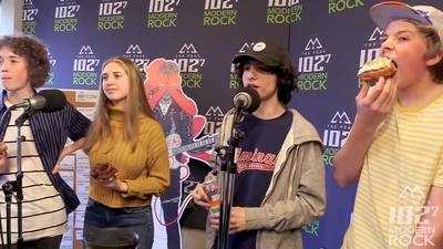 2018-03-29_-_Calpurnia_Interview_with_102_7_THE_PEAK_in_Vancouver_mp40403.jpg