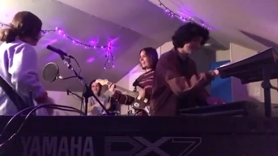 2018-11-07_-_Finn_Wolfhard_Instagram_Video_mp42646.jpg