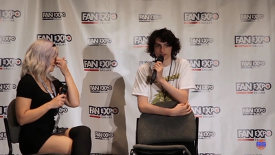 2019-05-13_-_Fan_Expo_-_Stranger_Things_Panel_mp43260.jpg