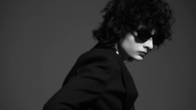 2019-05-27_-_SAINT_LAURENT_-_FALL_WINTER_2019_mp40035.jpg