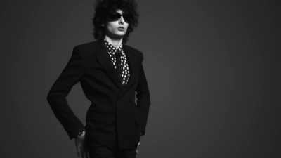 2019-05-27_-_SAINT_LAURENT_-_FALL_WINTER_2019_mp40038.jpg