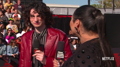2019-06-28_-_Stranger_Things_Season_3_Premiere_NEW_mp41056.jpg