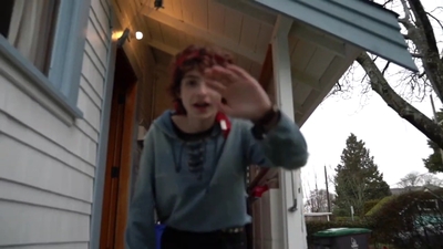 2019-11-24_-_Finn_Wolfhard_YSL_x_ELLE_x_GQ_mp45192.jpg