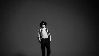 2019-11-24_-_Finn_Wolfhard_YSL_x_ELLE_x_GQ_mp45203.jpg