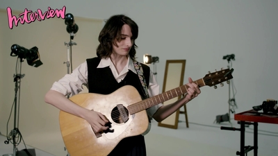 2019-12-24_-_Interview_Magazine_-_Iconic_Film_Scores_on_His_Guitar_mp45567.jpg