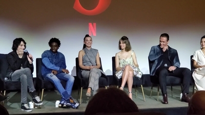 2020-01-11_-_Stranger_Things_Season_3_Q_and_A_mp41240.jpg