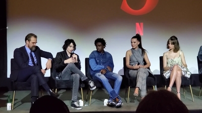 2020-01-11_-_Stranger_Things_Season_3_Q_and_A_mp41271.jpg