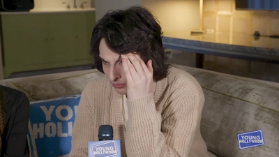 2020-01-24_-_Young_Hollywood_-_The_Turning_Interview_mp42126.jpg