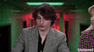 2022-05-25_-_Entertainment_Weekly_-_Stranger_Thins_S04_Interview_mp418255.jpg