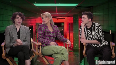 2022-05-25_-_Entertainment_Weekly_-_Stranger_Thins_S04_Interview_mp419117.jpg
