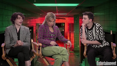 2022-05-25_-_Entertainment_Weekly_-_Stranger_Thins_S04_Interview_mp419120.jpg