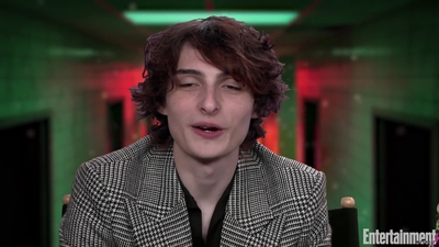 2022-05-25_-_Entertainment_Weekly_-_Stranger_Thins_S04_Interview_mp419638.jpg