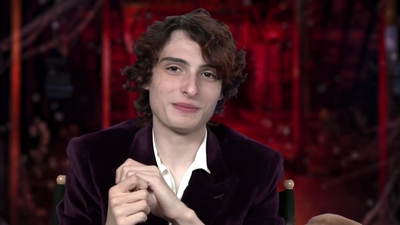 2022-05-27_-_MTV_News_-_Stranger_Thins_S04_Interview_mp40360.jpg