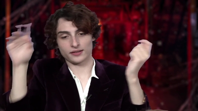 2022-05-27_-_MTV_News_-_Stranger_Thins_S04_Interview_mp40370.jpg