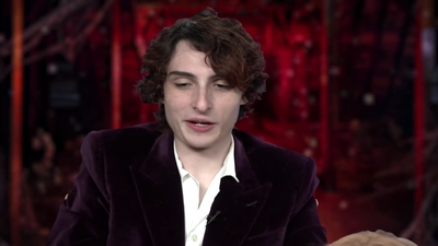 2022-05-27_-_MTV_News_-_Stranger_Thins_S04_Interview_mp40372.jpg